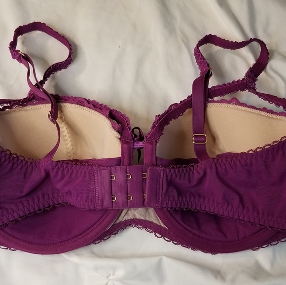 Laced Bra - Picture 2 of 2